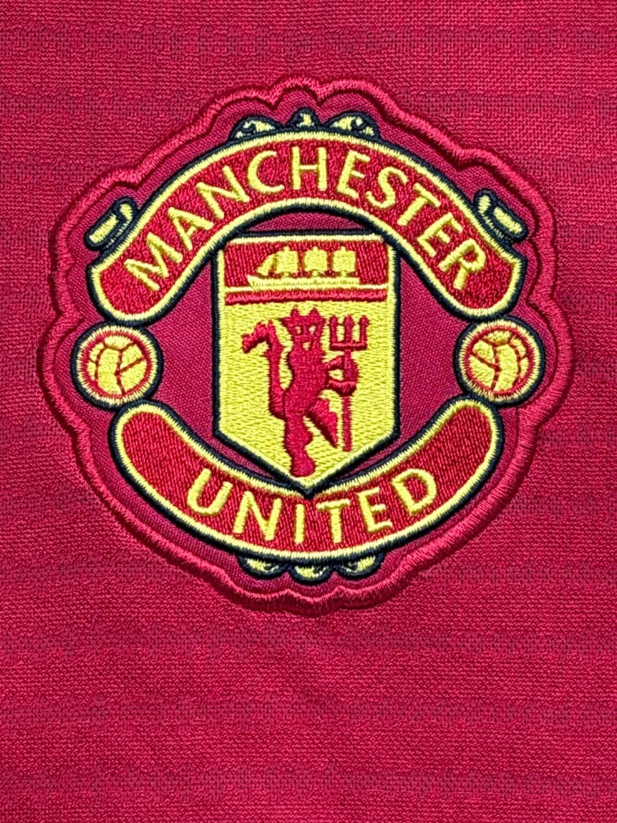 2018/19 Manchester United Valencia #25 Home Shirt (L)