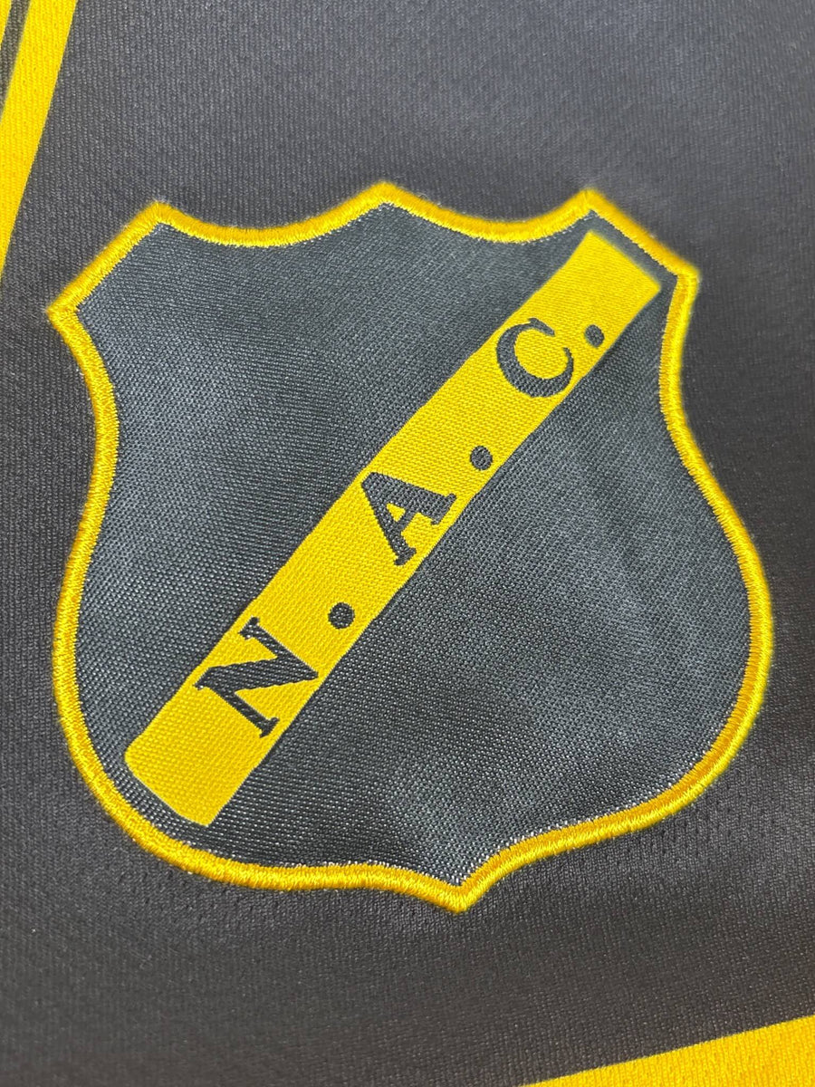 2018/19 NAC Breda Home Shirt (M)
