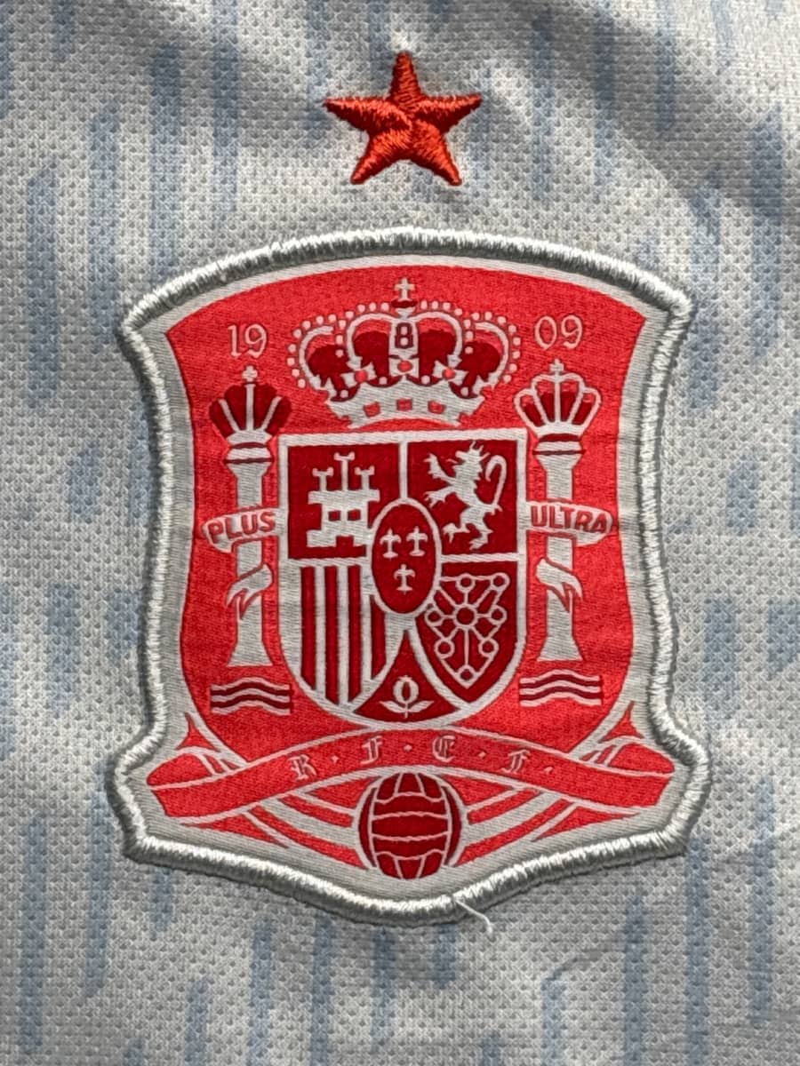 2018/19 Spain Away Shirt (S)