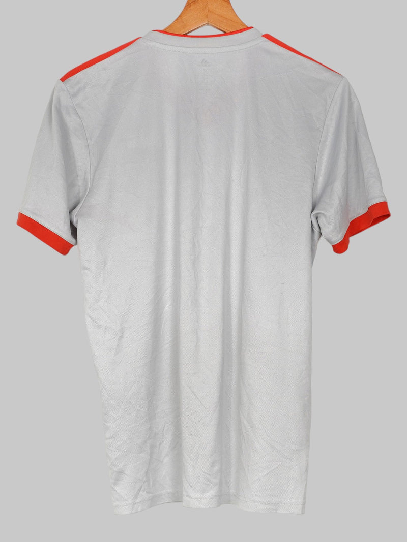 2018/19 Spain Away Shirt (S)