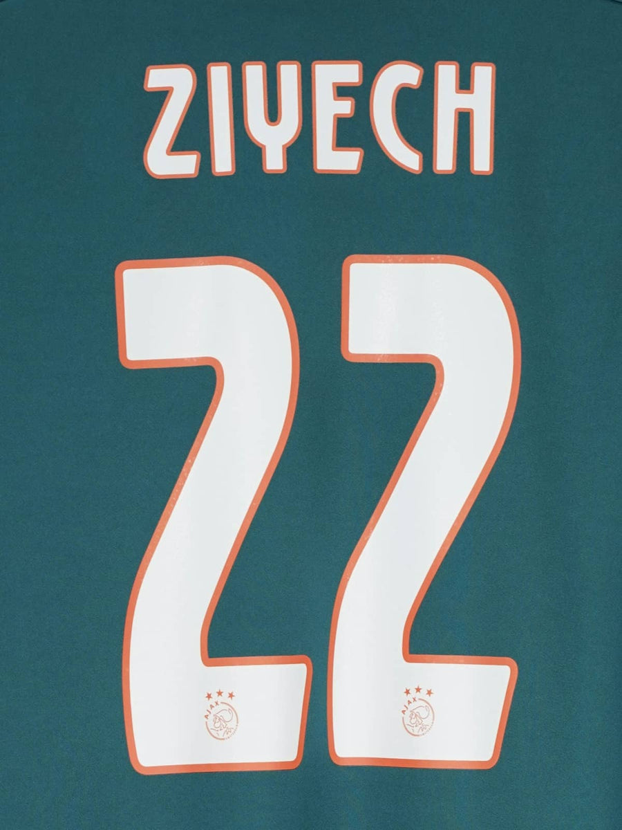Ajax Away Shirt 2019/20 Ziyech 22 (L)