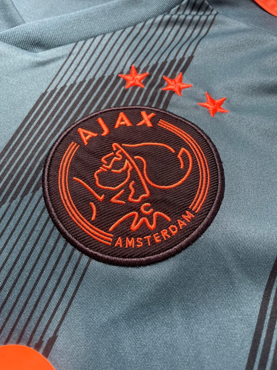 2019/20 Ajax Ziyech 22 Away Shirt (M) Adidas