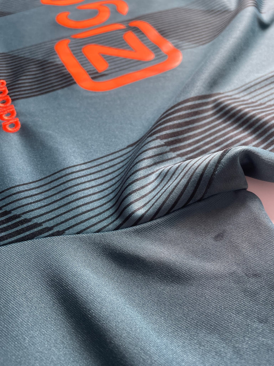 2019/20 Ajax Ziyech 22 Away Shirt (M) Adidas