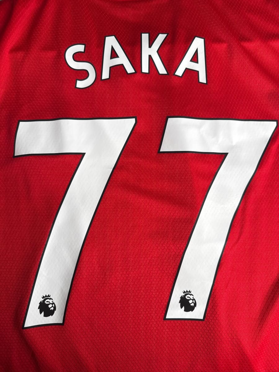 2019/20 Arsenal Saka #77 Home Shirt BNWT (S)