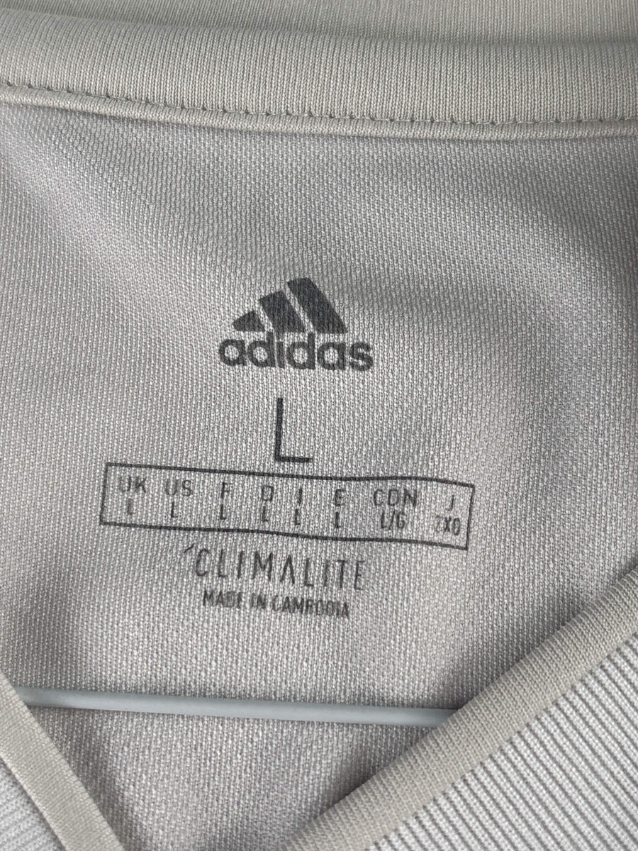 2019/20 Juventus Away Shirt (L)