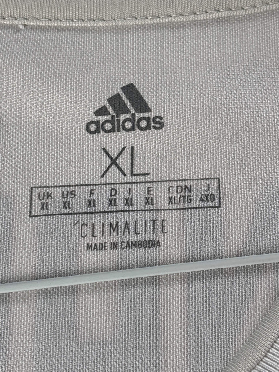 2019/20 Juventus Ronaldo 7 Away Shirt (XL) adidas