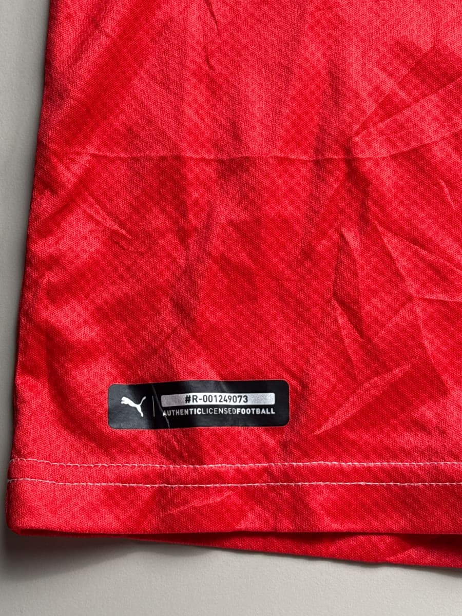 2021/22 Slavia Prague Home SHirt (M)