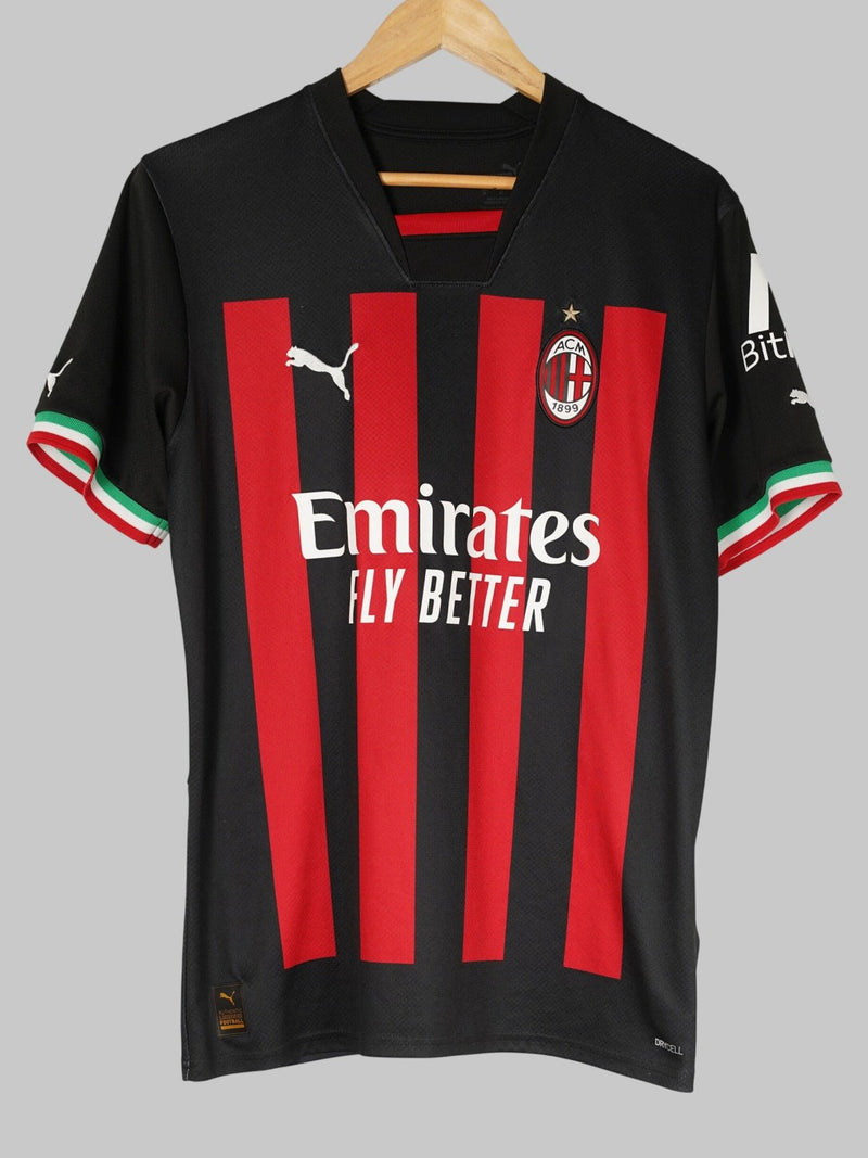 2022/23 AC Milan Ibrahimovic #11 Home Shirt (M)