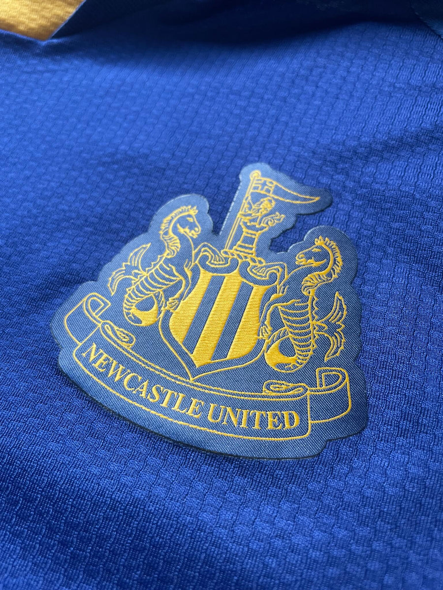 2022/23 Newcastle United Away Shirt Player Issue (M) Castore