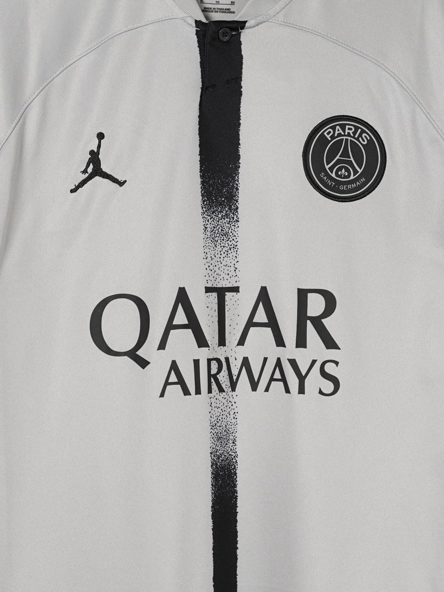 Paris Saint-Germain Away Shirt 2022/23 Mbappe 7 (XL)