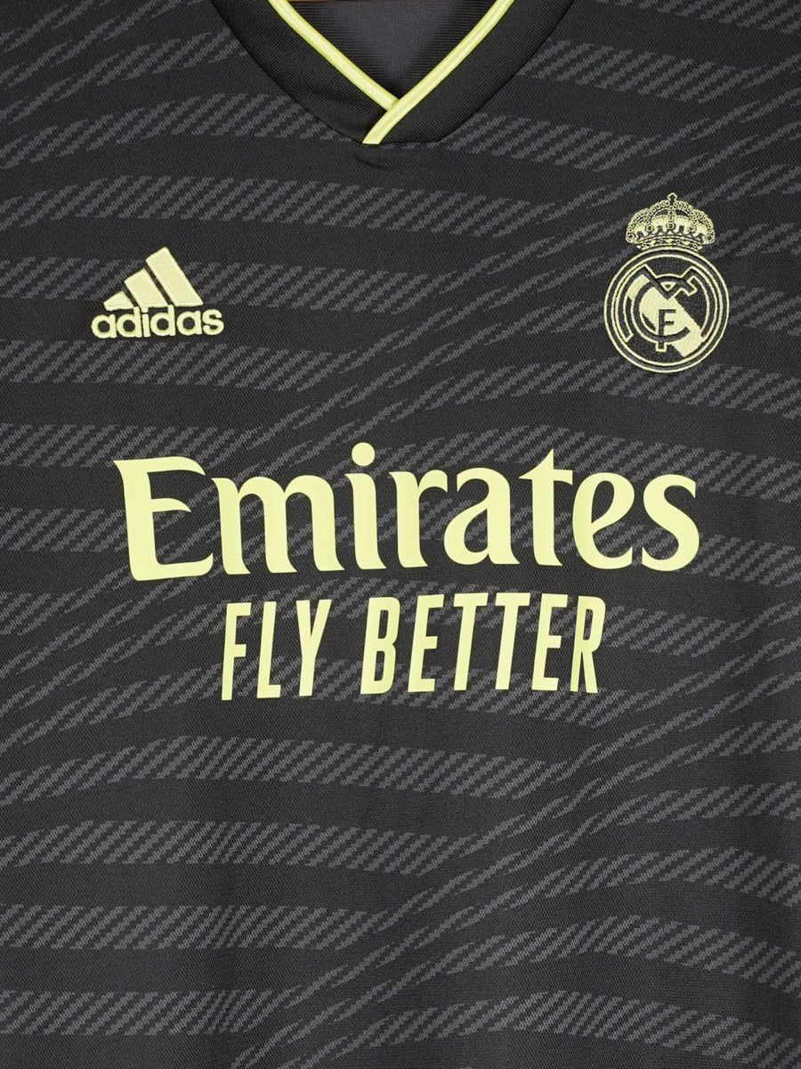 Real Madrid Third Shirt 2022/23 Tchouameni 18 (L)