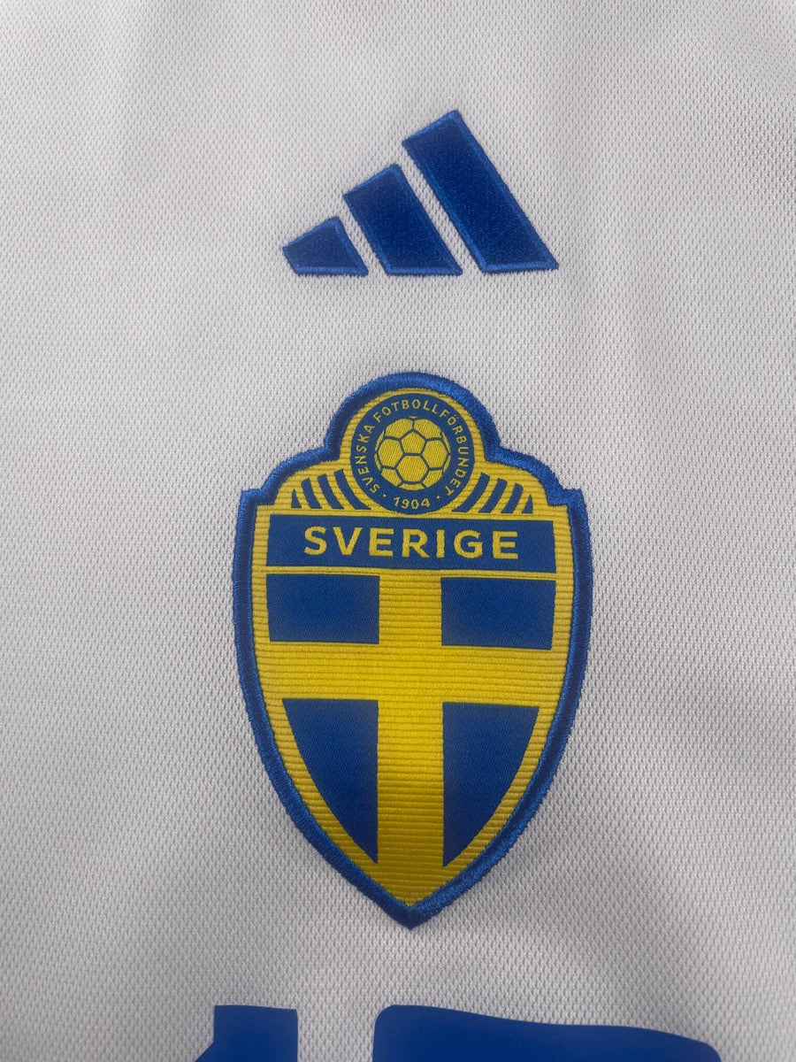 2022/23 Sweden Gyokeres #17 Away Shirt (L)