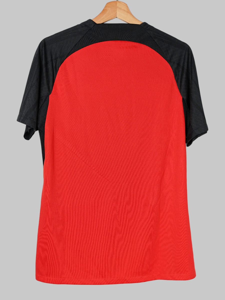 2023/25 AZ Alkmaar Training Shirt (M)