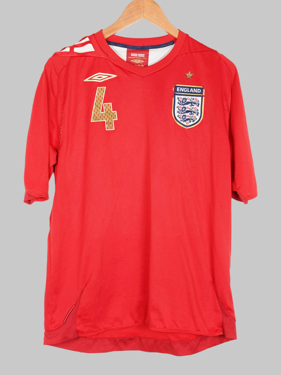 2006-08 England Gerrard #4 Away Shirt (L)