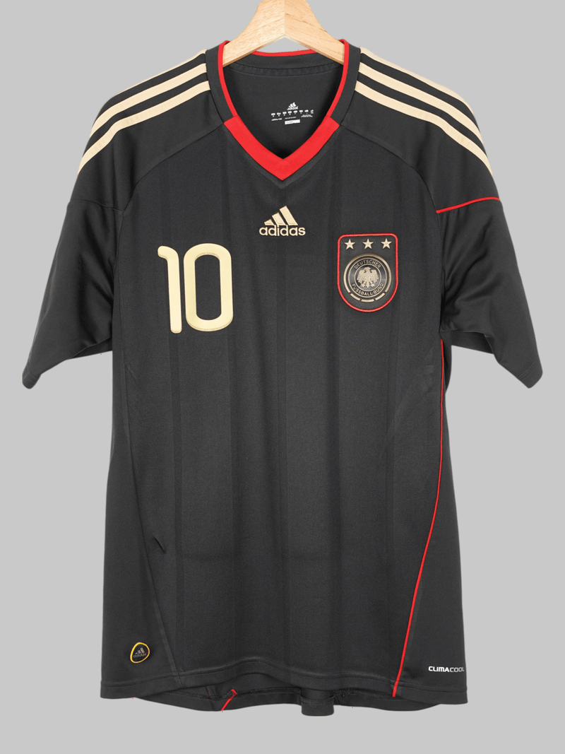 2010/11 Germany Podolski #10 Away Shirt (M)