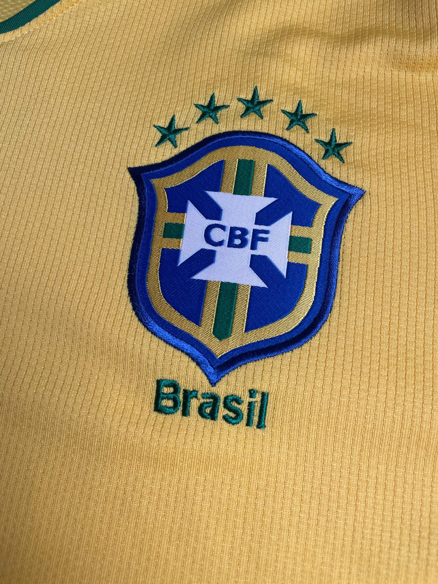 2008/10 Brazil Ronaldinho #10 Home Shirt (M)