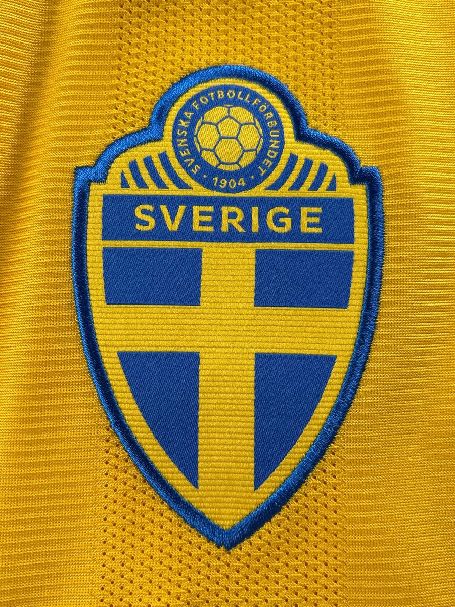 2022/23 Sweden Isak #9 Home Shirt (L)