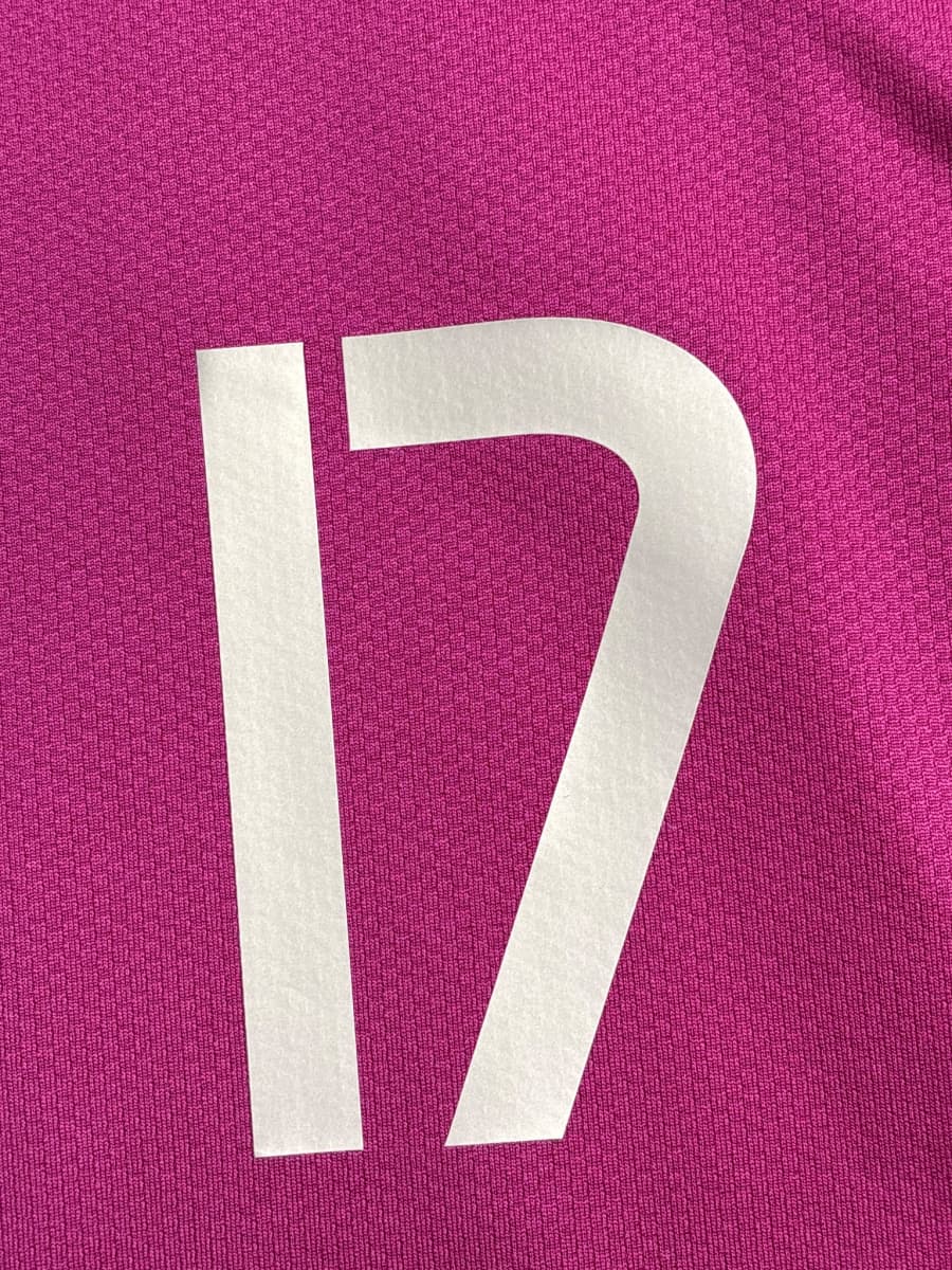 2006/7 Portugal C.Ronaldo #17 Home Shirt (M)
