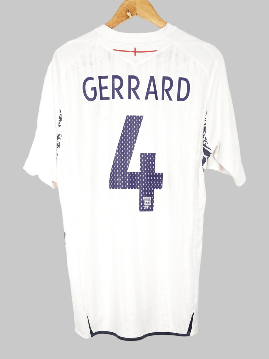 2007/9 England Gerrard #4 Home Shirt (L)