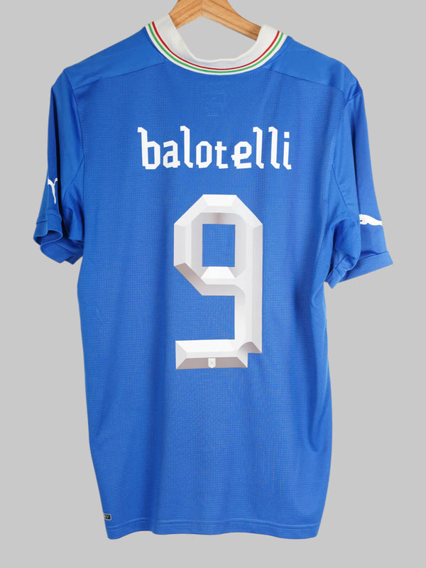 2012/13 Italy Balotelli #9 Home Shirt (M) Puma