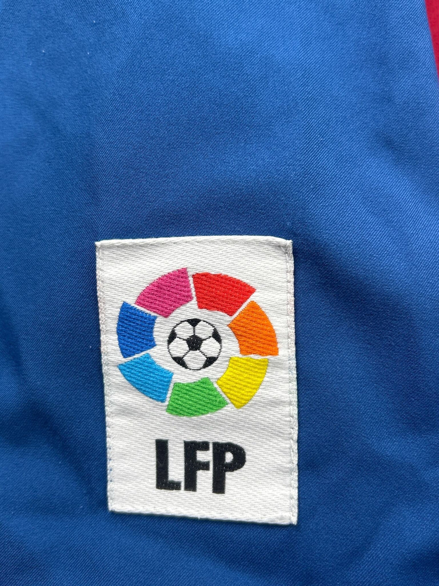 2004/5 Barcelona Ronaldinho #10 Home Shirt (M)