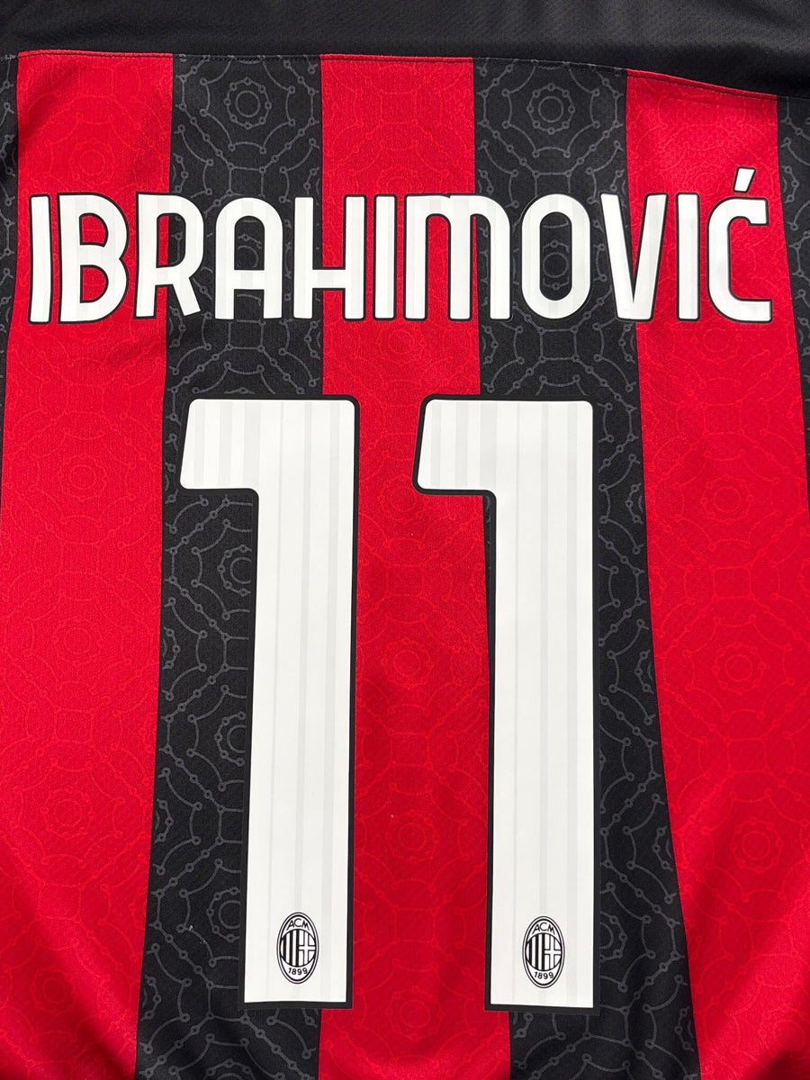 2020/21 AC Milan Ibrahimovic #11 Home Shirt (M)