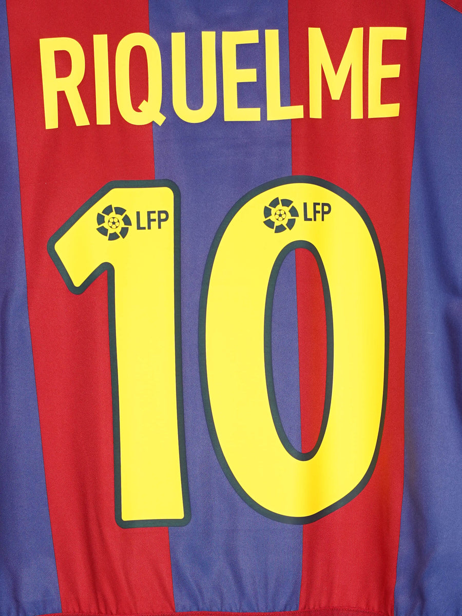 2002/03 Barcelona Riquelme #10 Home Shirt (L)