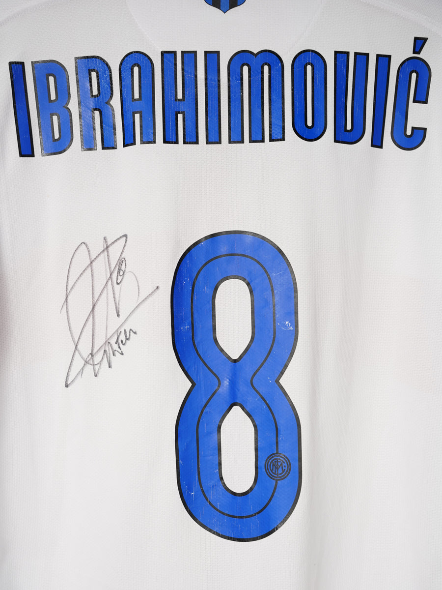 2007/08 Inter Milan Ibrahimović #8 Away Shirt Signed (XL) Nike