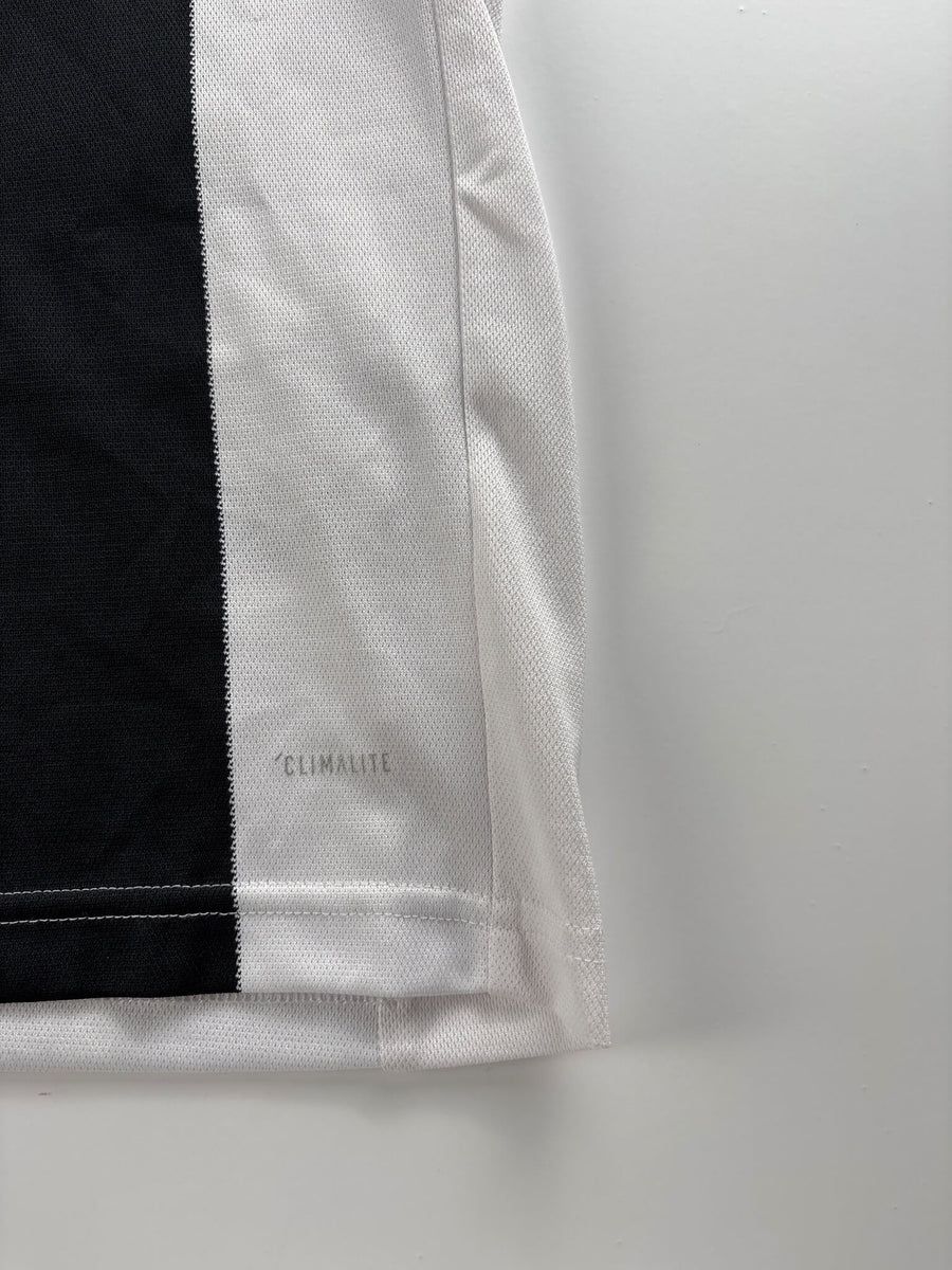 2018/19 Juventus Ronaldo #7 Home Shirt (M)