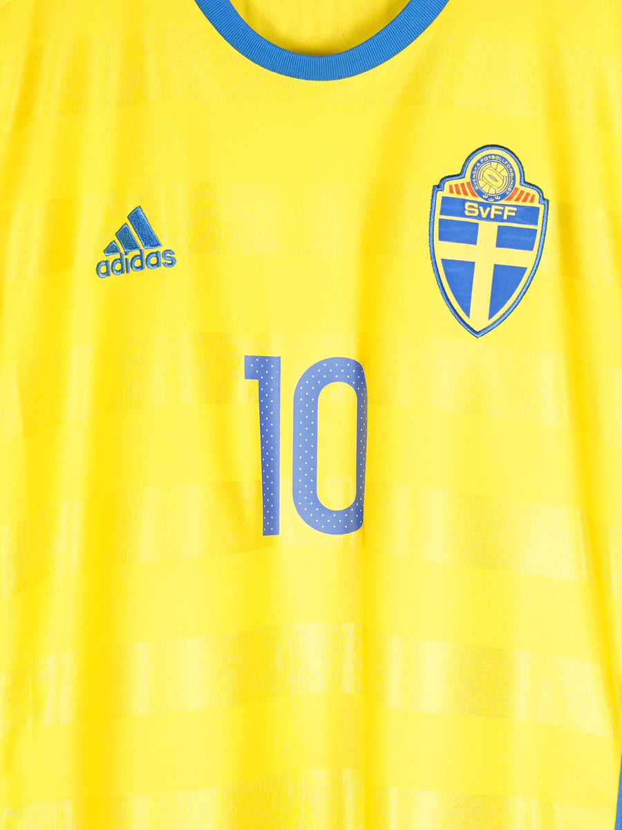2016/17 Sweden Ibrahimovic #10 Home Shirt (L)