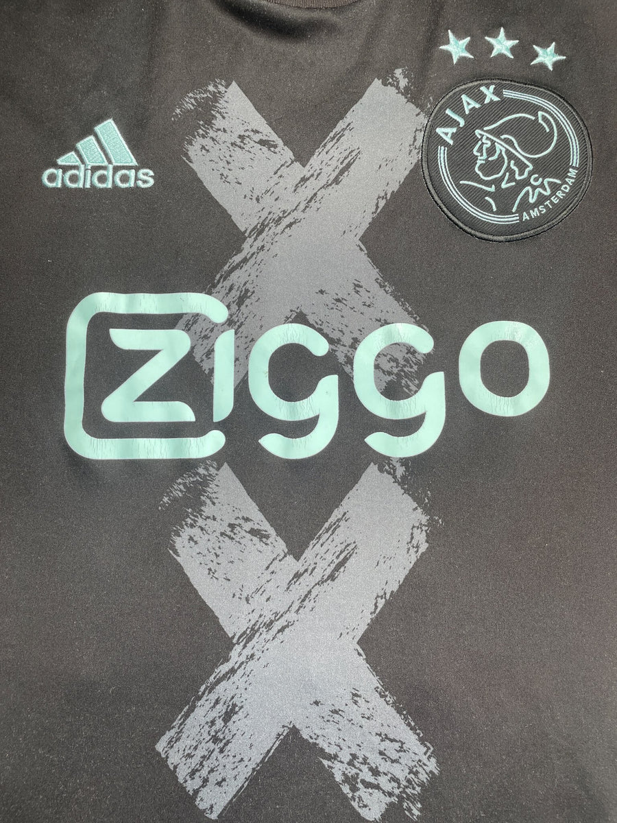 2016/17 Ajax Dolberg #25 Away Shirt (M)