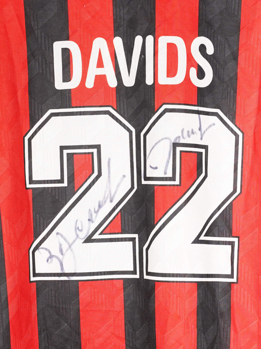 AC Milan Davids #22 Fan Home Shirt Signed (XL)