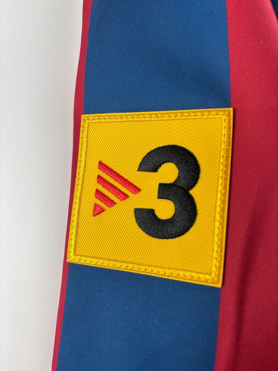 2005/6 Barcelona Messi #30 Home Shirt L/S Reissue (M)
