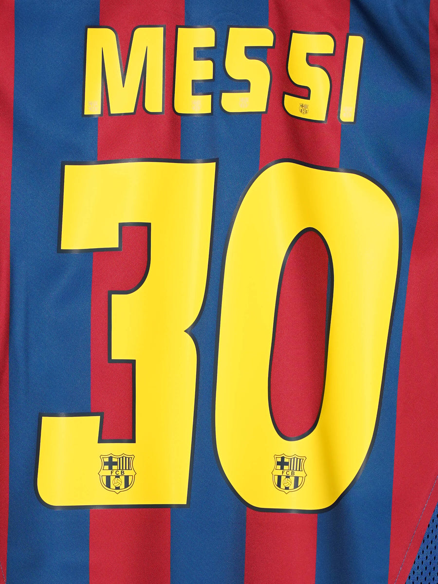 2005/6 Barcelona Messi #30 Home Shirt L/S Reissue (M)