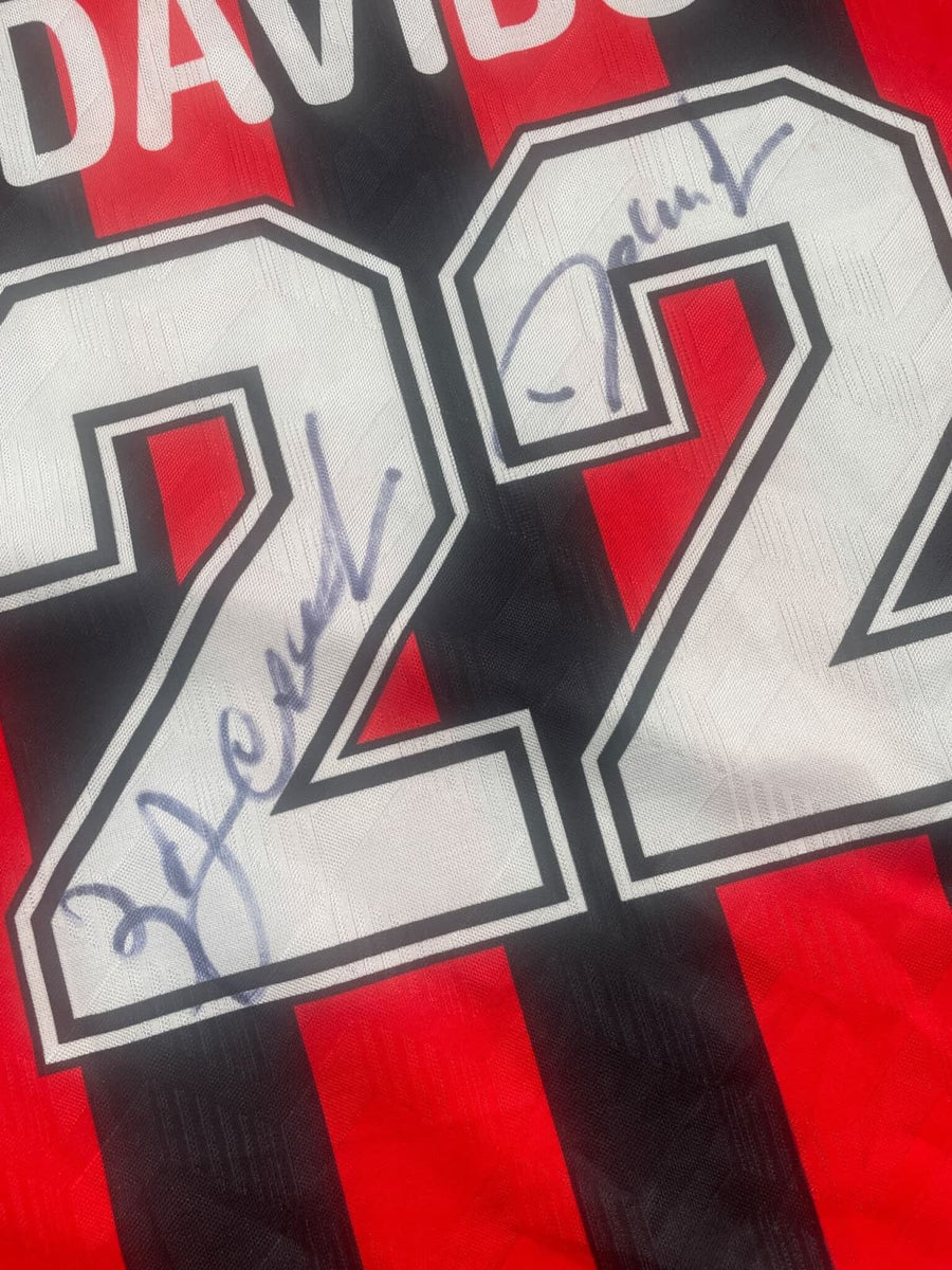 AC Milan Davids #22 Fan Home Shirt Signed (XL)