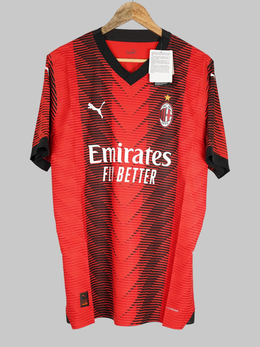 AC Milan Home Shirt Player Issue 2023/24 BNWT Giroud 9 (L)