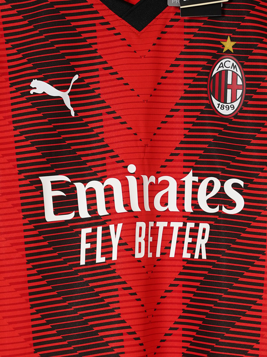 AC Milan Home Shirt Player Issue 2023/24 BNWT Pulisic 11 (M)