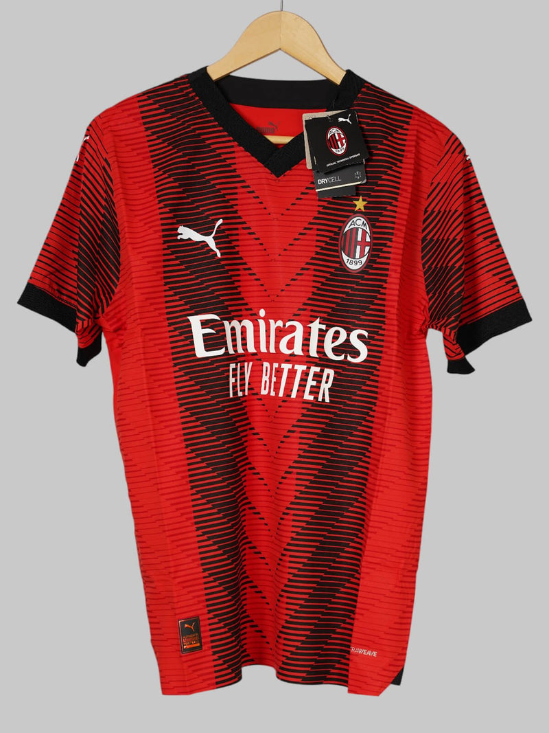 AC Milan Home Shirt Player Issue 2023/24 BNWT Tomori 23 (S)