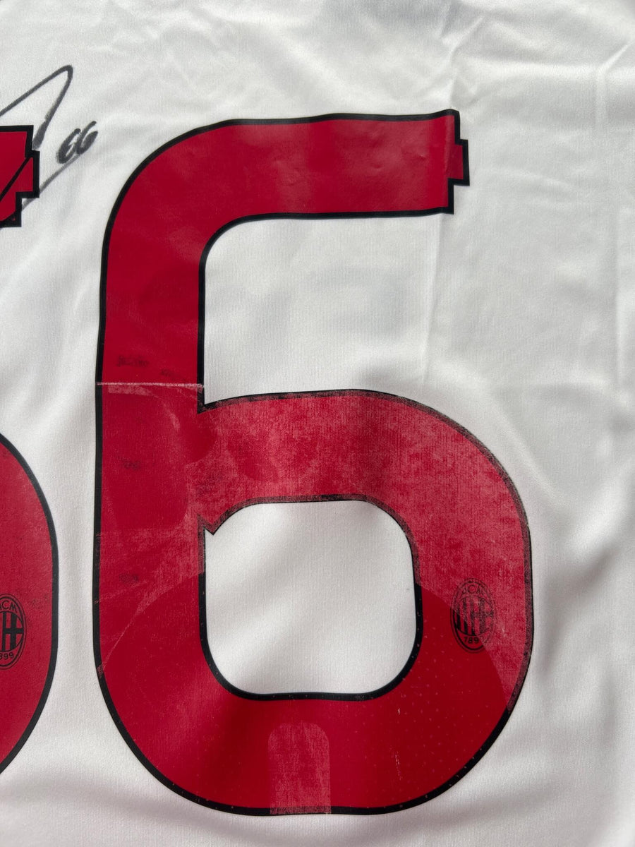 AC Milan Signed Away Shirt 2010/11 Legrottaglie 66 (XL)