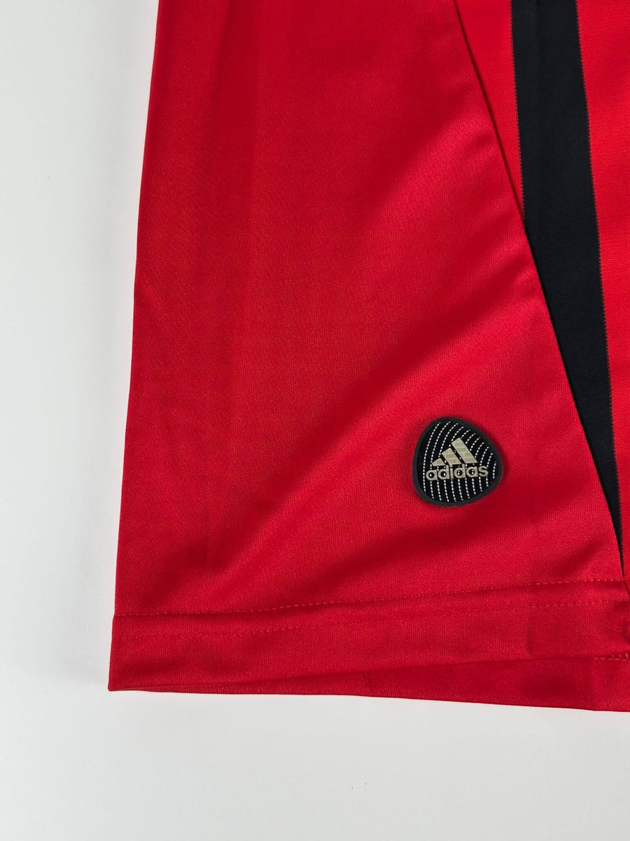 AC Milan Signed Home Shirt 2011/12 Aquilani 18 (XL)