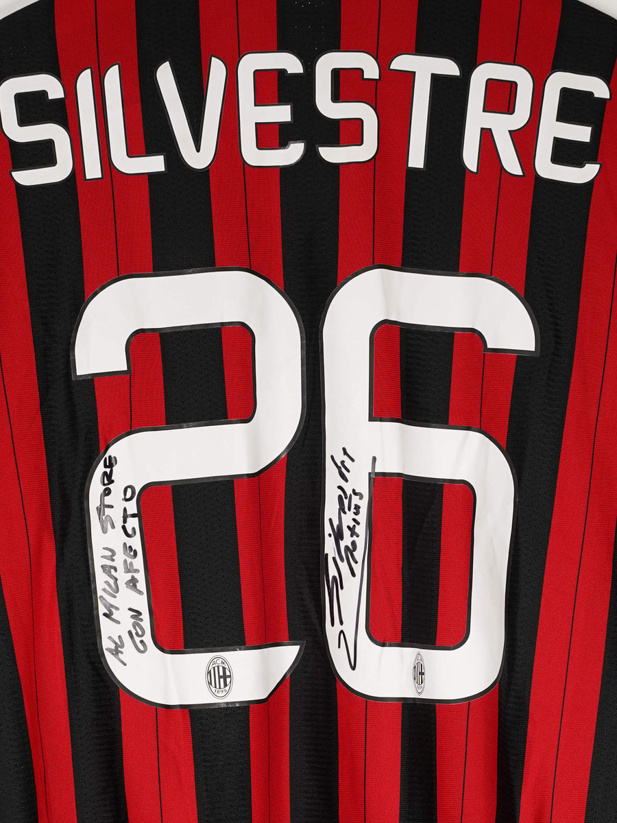 AC Milan Signed Home Shirt 2013/14 Silvestre 26 (L)