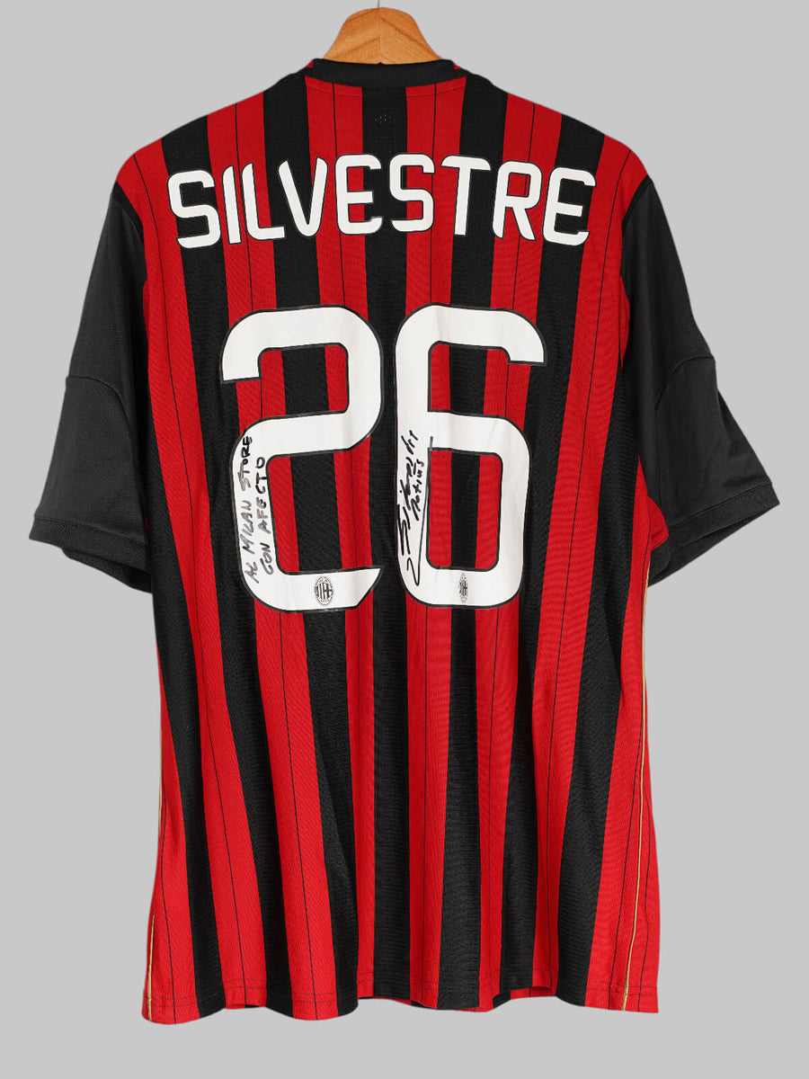 AC Milan Signed Home Shirt 2013/14 Silvestre 26 (L)