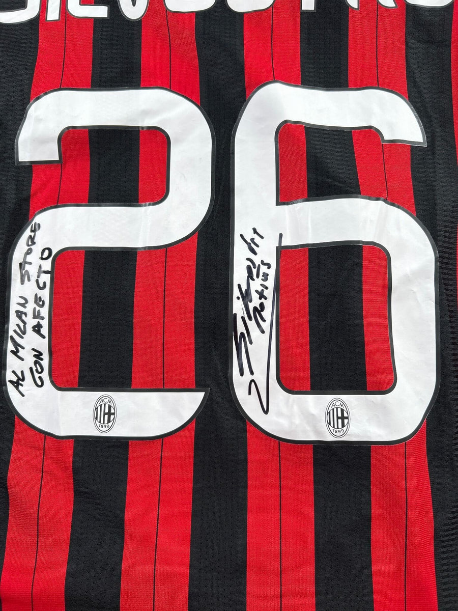 AC Milan Signed Home Shirt 2013/14 Silvestre 26 (L)