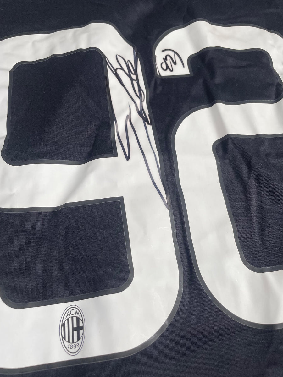 AC Milan Signed Third Shirt 2012/13 El Shaarawy 92 BNWT (L)