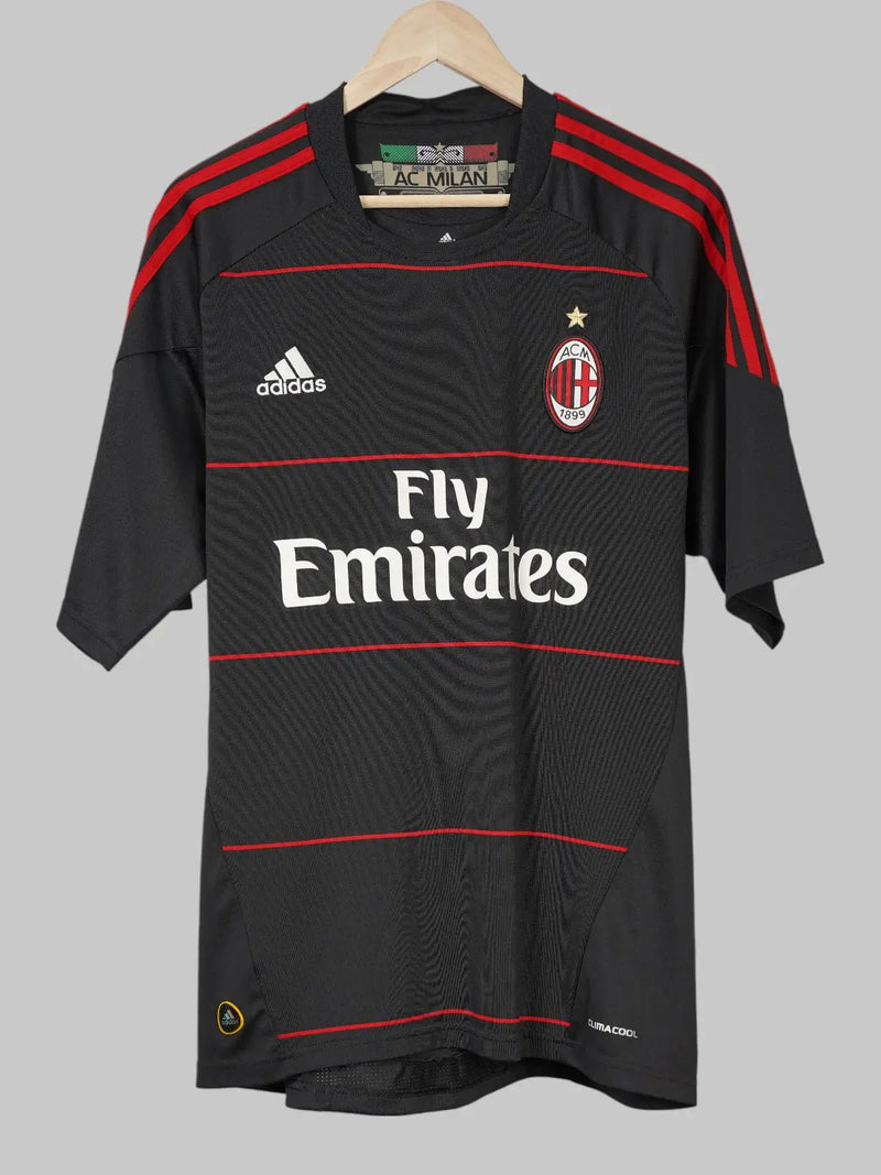 AC Milan Third Shirt 2010/11 Ibrahimovic 11 (L)
