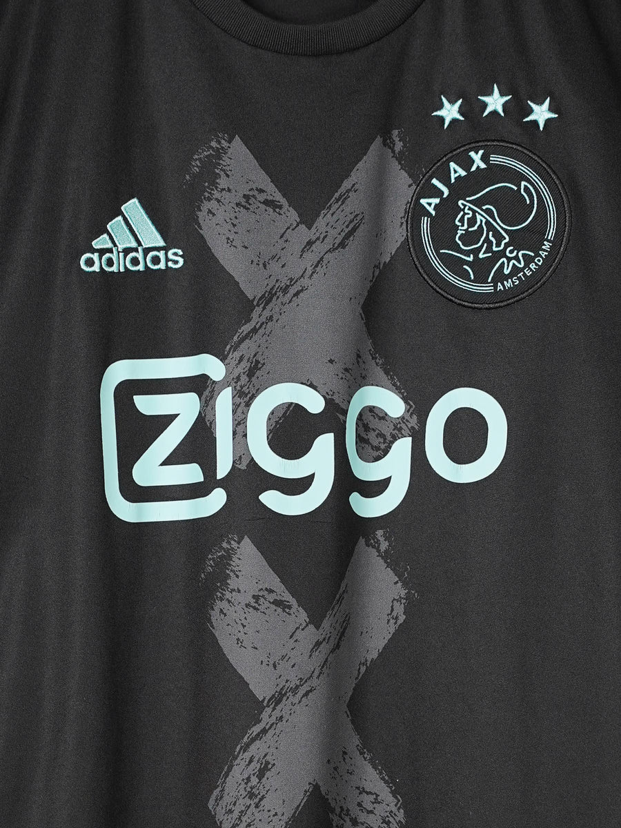 Ajax Away Shirt 2016/17 Ziyech 22 (S)