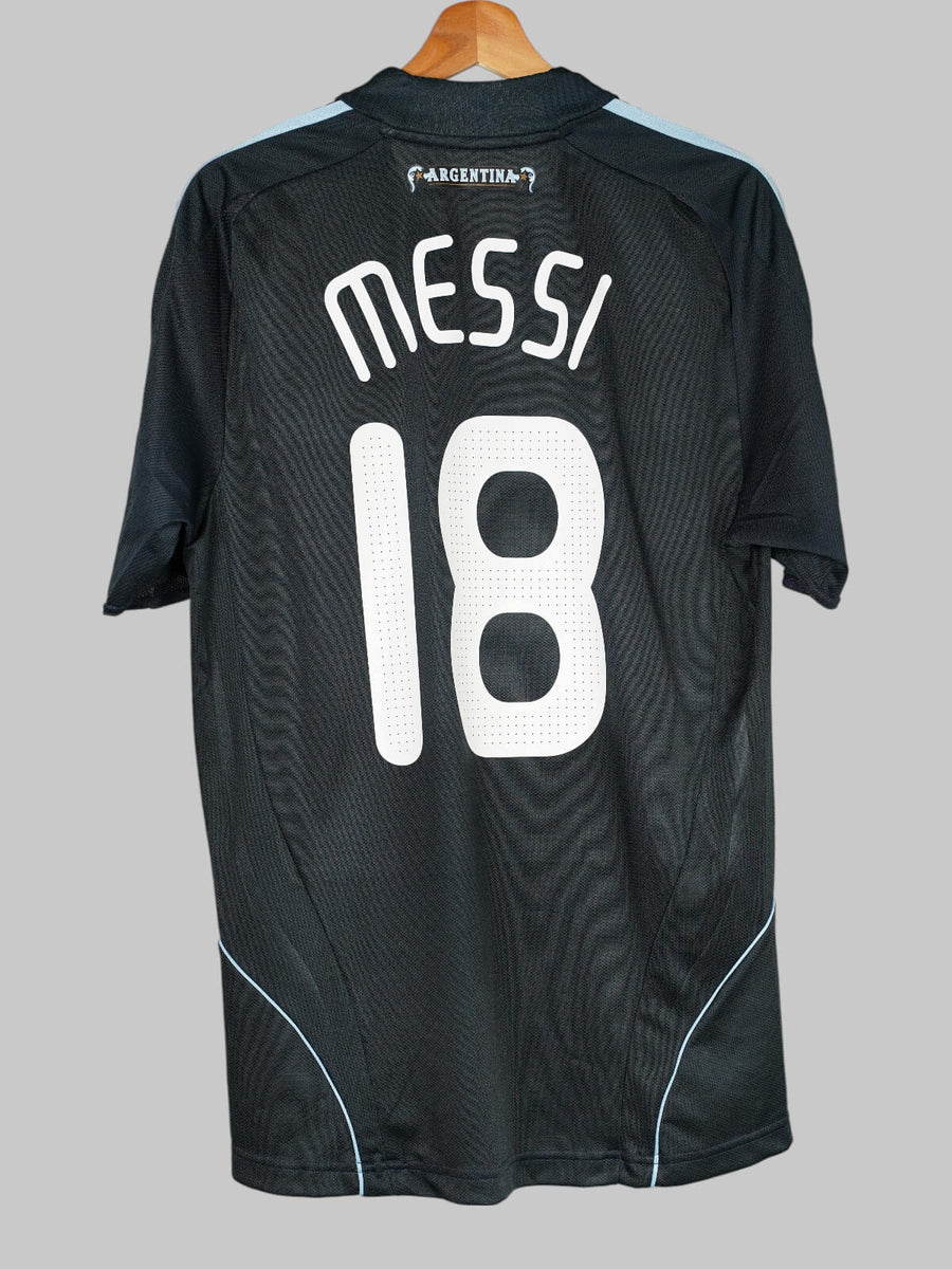 Argentina Away Shirt 2008/9 Messi 18 (M)