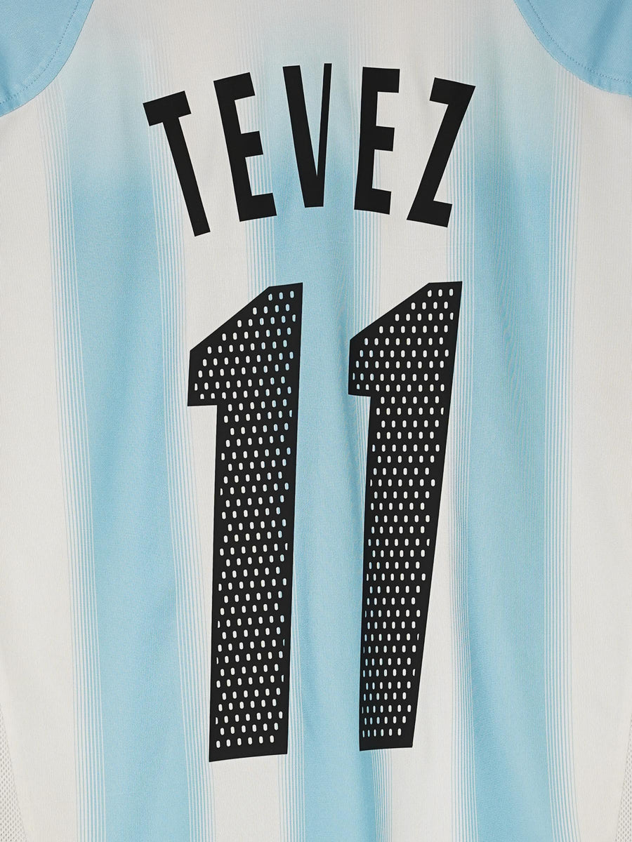 Argentina Home Shirt 2004/5 Tevez 11 (M)