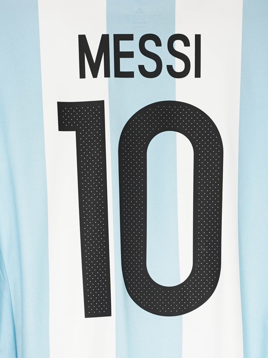 Argentina Home Shirt 2016/17 Messi 10 (M)