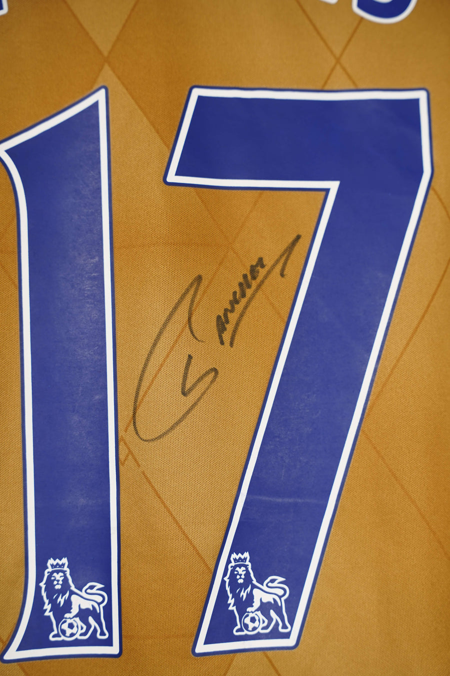 Arsenal Away Shirt 2015/16 Alexis 17 Signed (L)